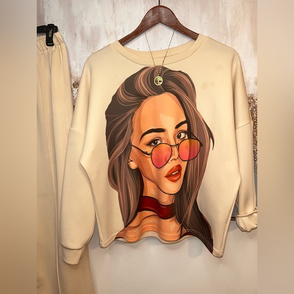 Tops - She’s cute OVERSIZED SHIRT! 🔥🔥🔥